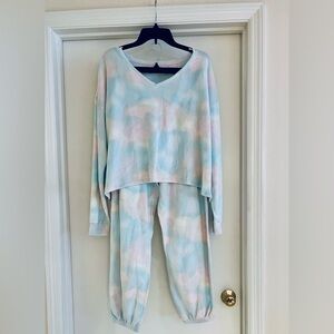 SO Pajama Set BLUE PINK CLOUD TIE DYE XL NWT